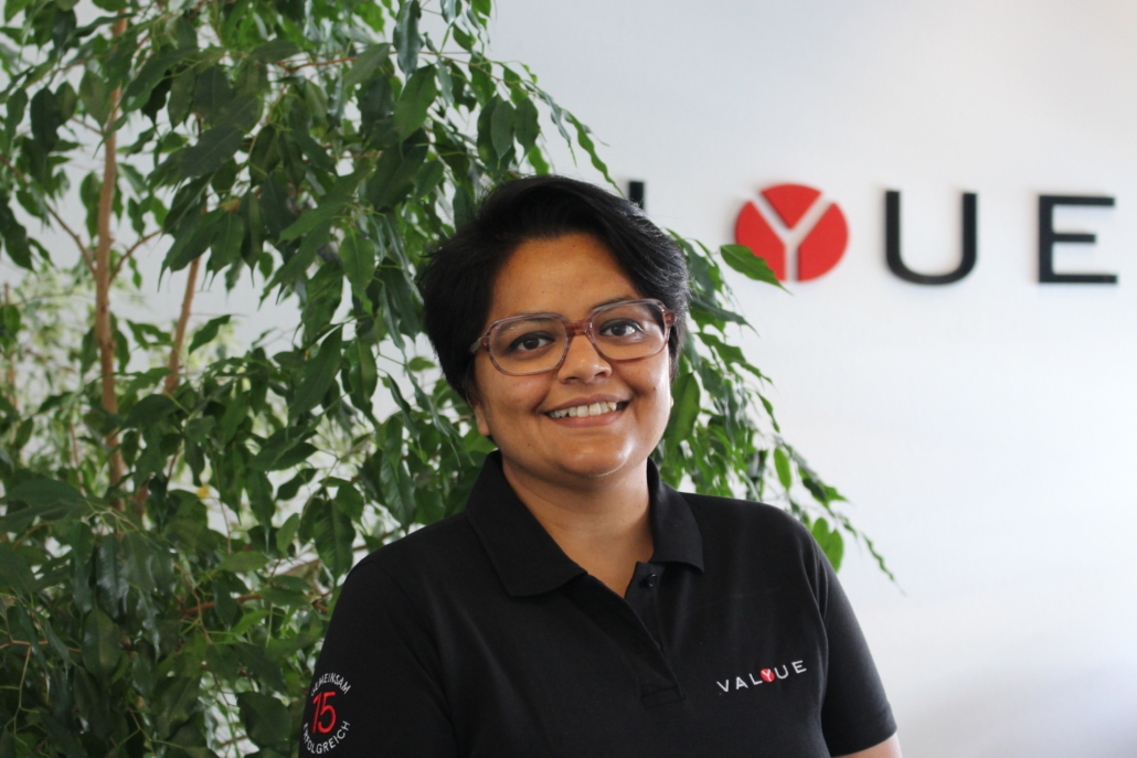 Apeksha übernimmt die Leitung des Bereichs Embedded Systems Apeksha übernimmt die Leitung des Bereichs Embedded Systems